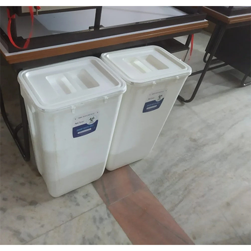 Portable Sharp Container - Capacity: 0.8