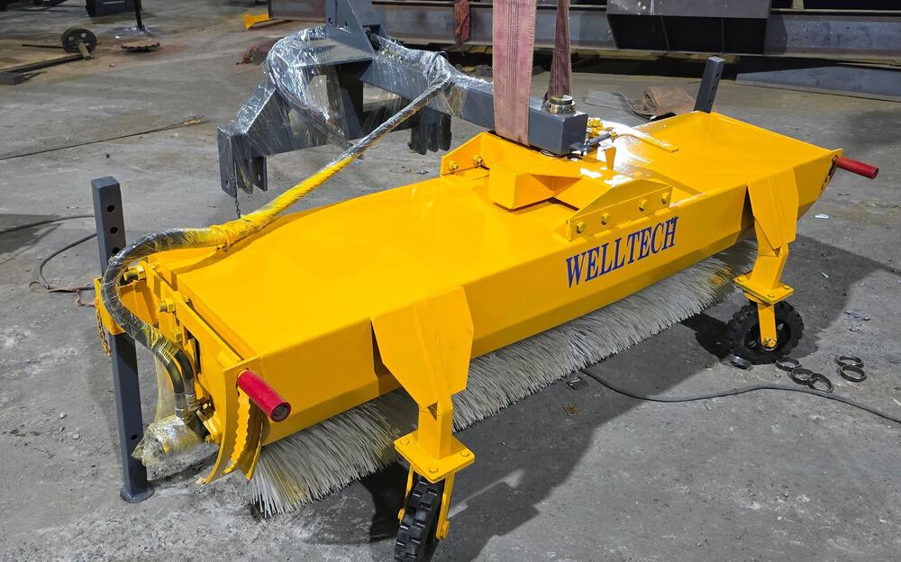 Hydraulic Road Broomer