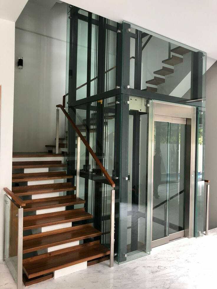 Villa Hydraulic Lift
