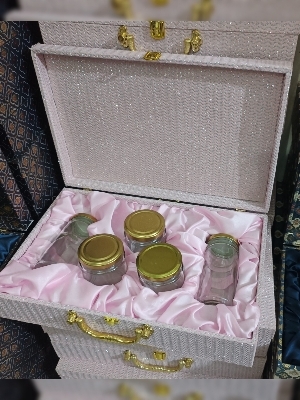 5 Jar Dry Fruit Box - Shape: Rectangular