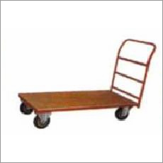 एक तरफ के साथ प्लेटफ़ॉर्म ट्रक