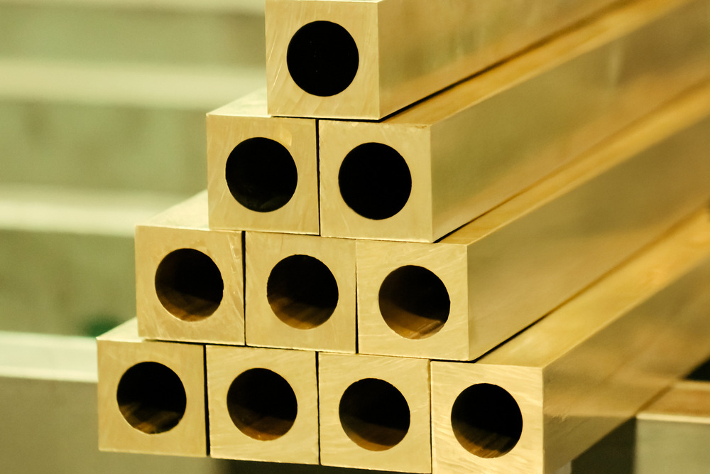 Brass Hollow Square - Color: Golden