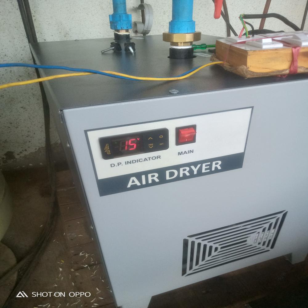 Refrigeration Air Dryer - Electric-powered, Various Sizes Available | Lubricated Design, Industrial Use, Warranty Included