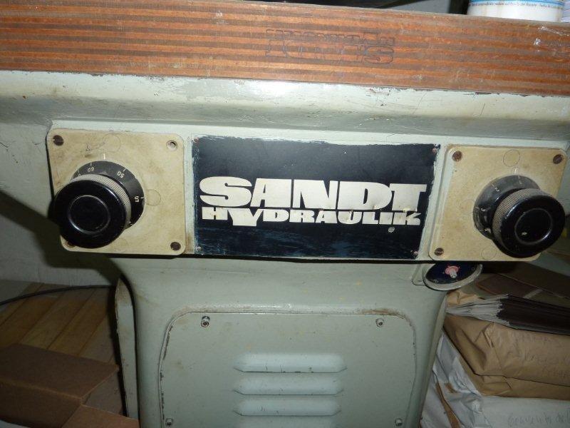 Sandi Hydraulic Punch Machine - Material: Steel