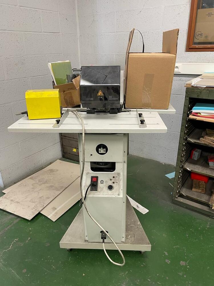 Omm Stepler Book Stitching Machine - Material: Steel