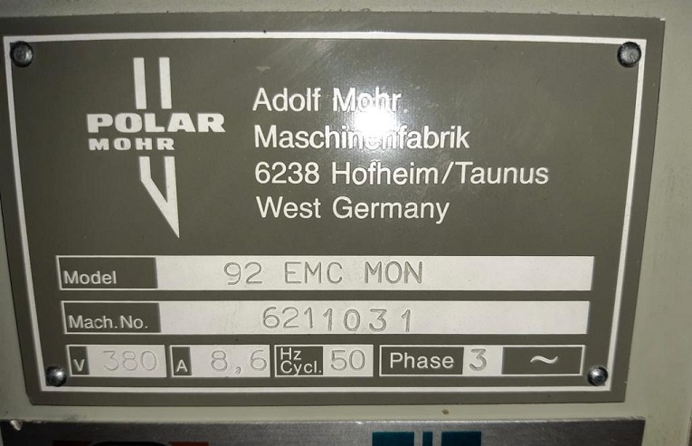 POLAR 92 EMC Monitor Paper Cutting Machine