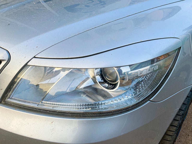 K D Headlight Assembly For Skoda Laura T2 2009-2013 Halogen (Chrome) 9 Pin - Body Material: Plastic