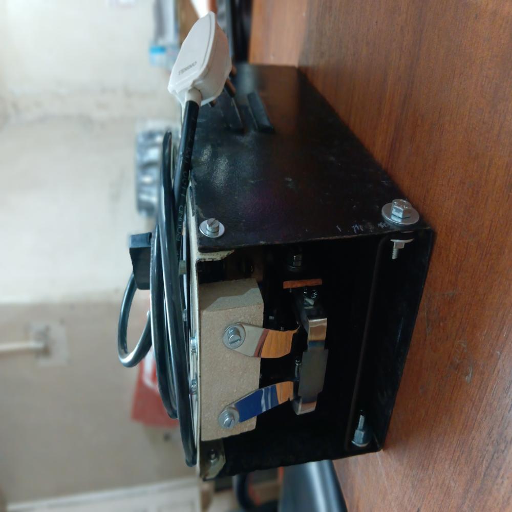 Super Economical Debeaker - Color: Gray