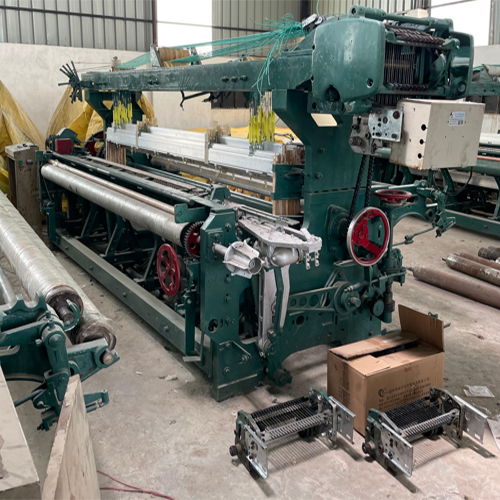 Rapier Loom With Electronic Dobby