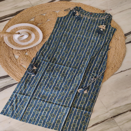 Ladies Blue Color Printed Half Long Sleeve Kurti