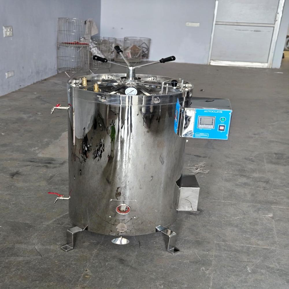 Vertical Doublewall Radial Lock Autoclave - Automation Grade: Semi Automatic
