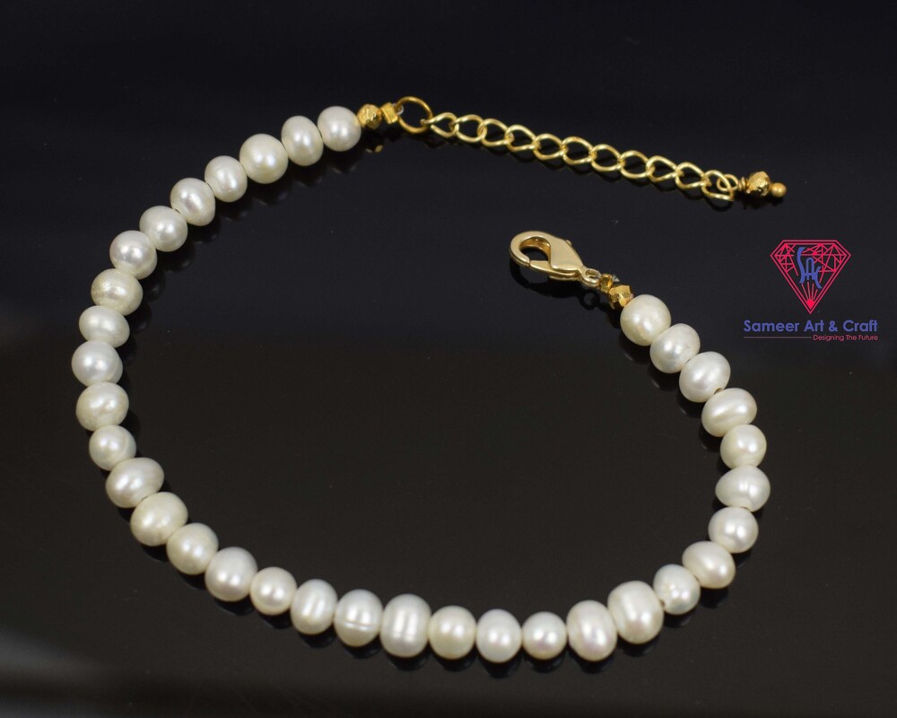 Natural Gemstone Pearl Bracelet Brass With Gold Plated Adjustable