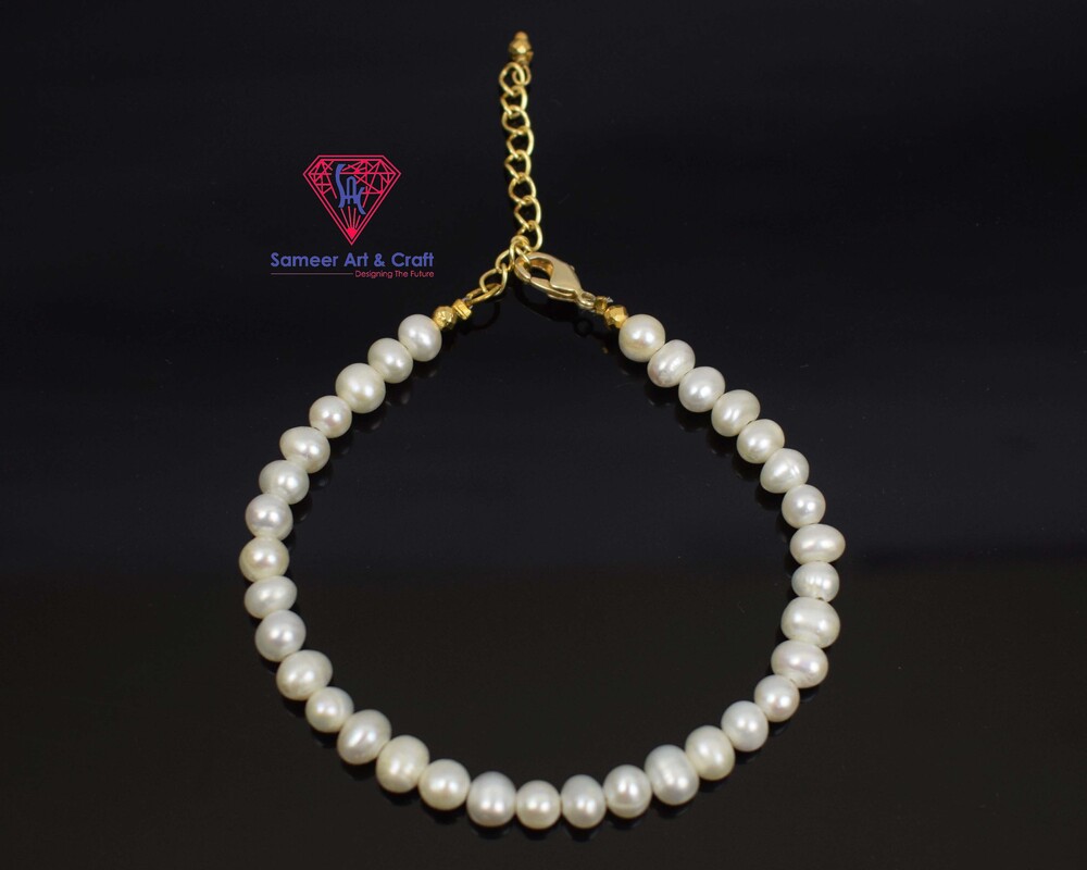 Natural Gemstone Pearl Bracelet Brass With Gold Plated Adjustable