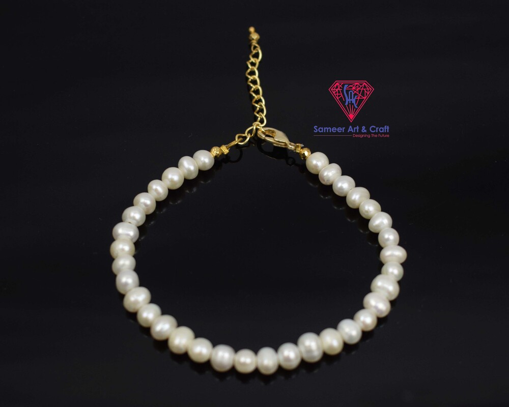 Natural Gemstone Pearl Bracelet Brass With Gold Plated Adjustable