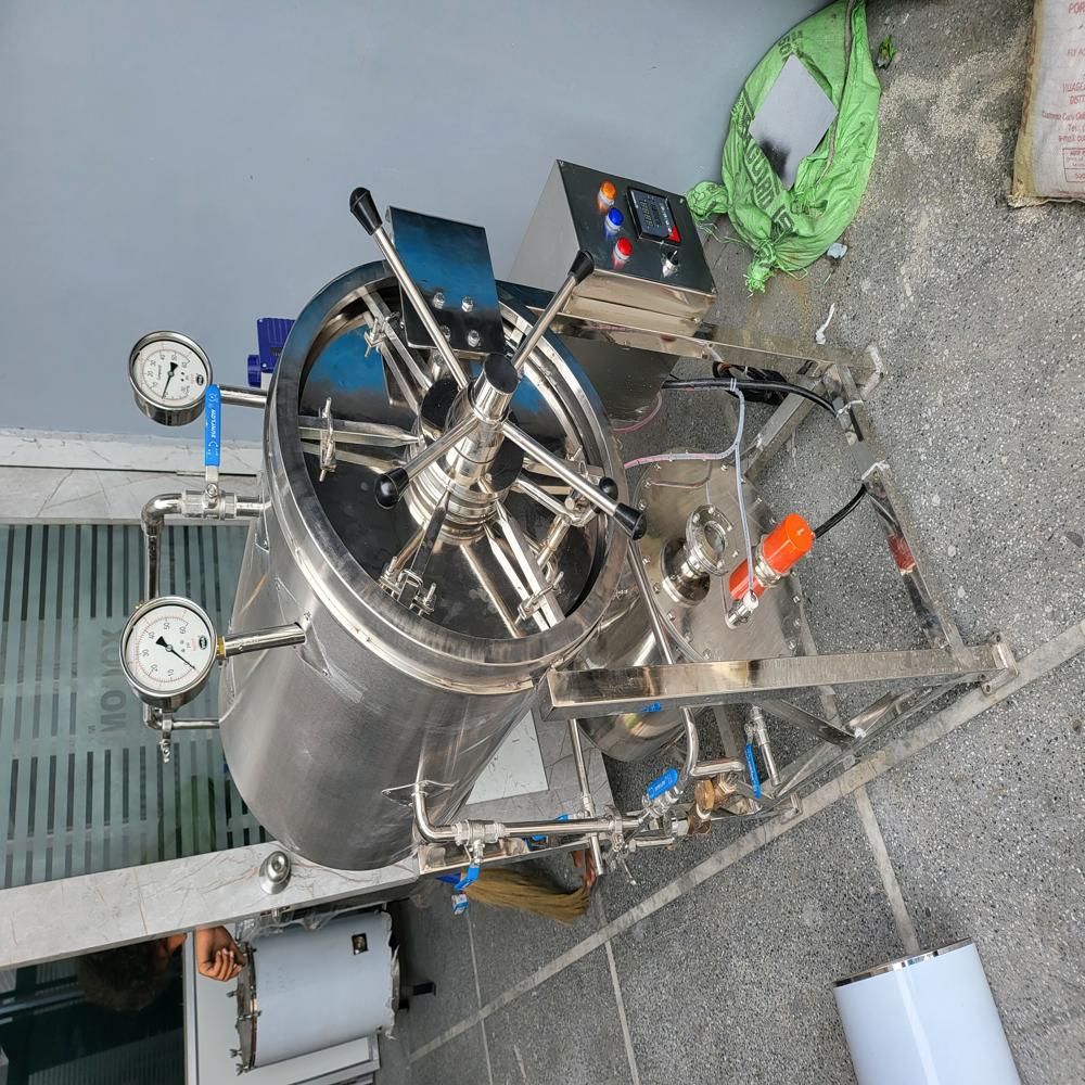 Horizontal Cylindrical Autoclave - Automation Grade: Semi Automatic
