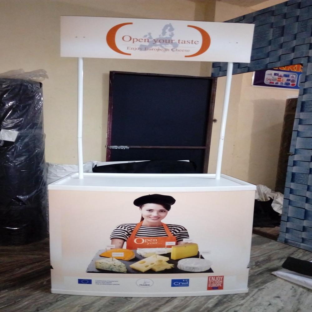 Pvc Promotional Table - Color: Multi Color