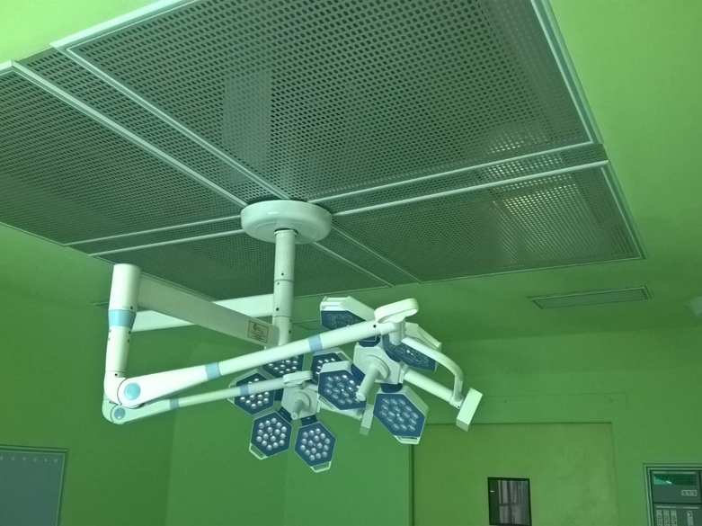 Ceiling Mounted Laminar Flow - Color: White