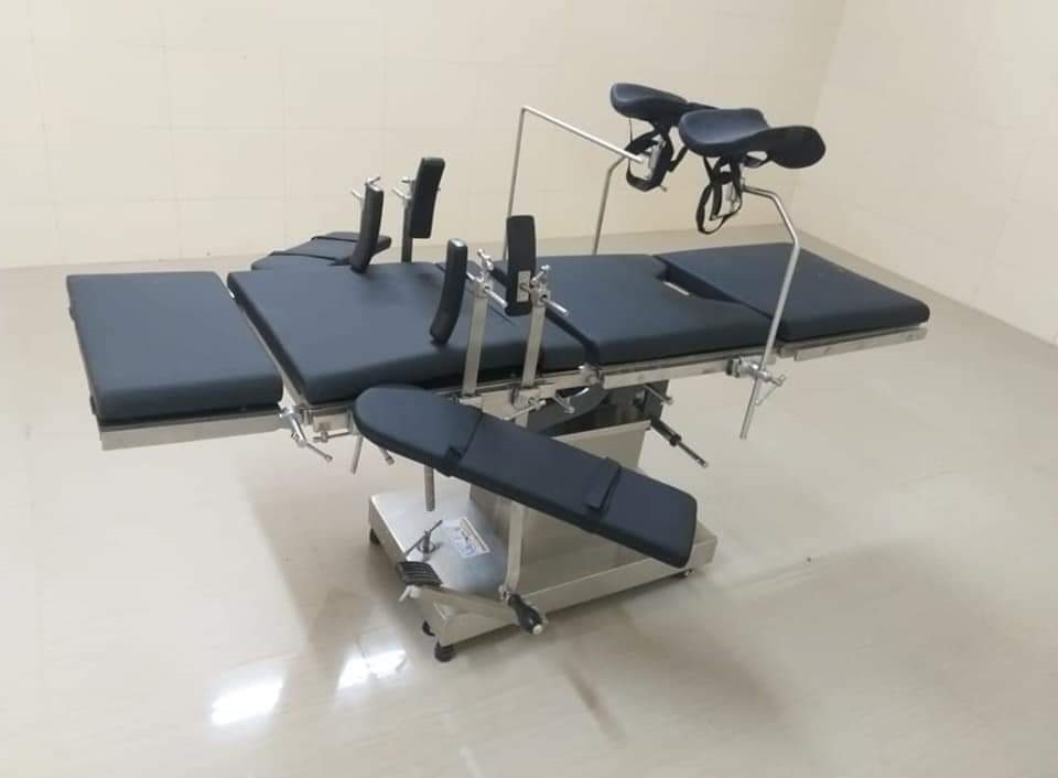 Surgical Ot Table - Color: Black