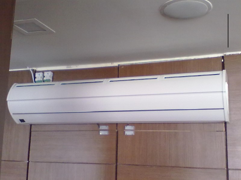 Air Curtains - Color: White