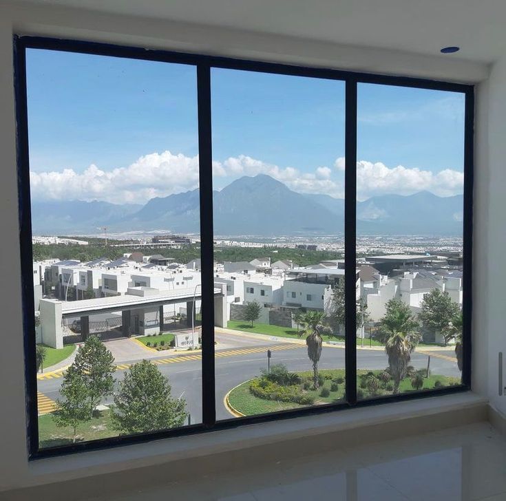 Fixed Door - Application: Residential & Commercial