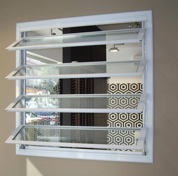 UPVC लूवर खिड़की