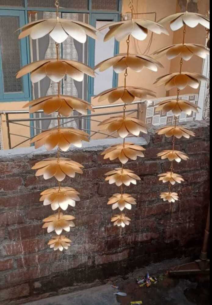 Hanging Iron Flower - Color: Multicolor