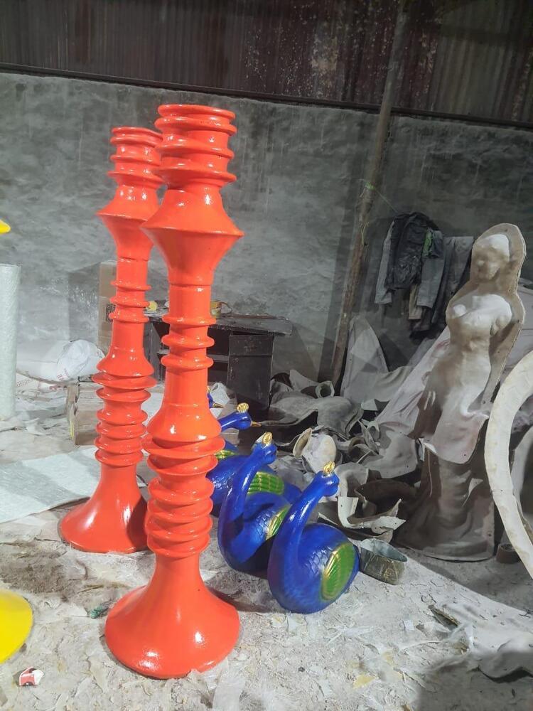 Paris Stand - Color: Red