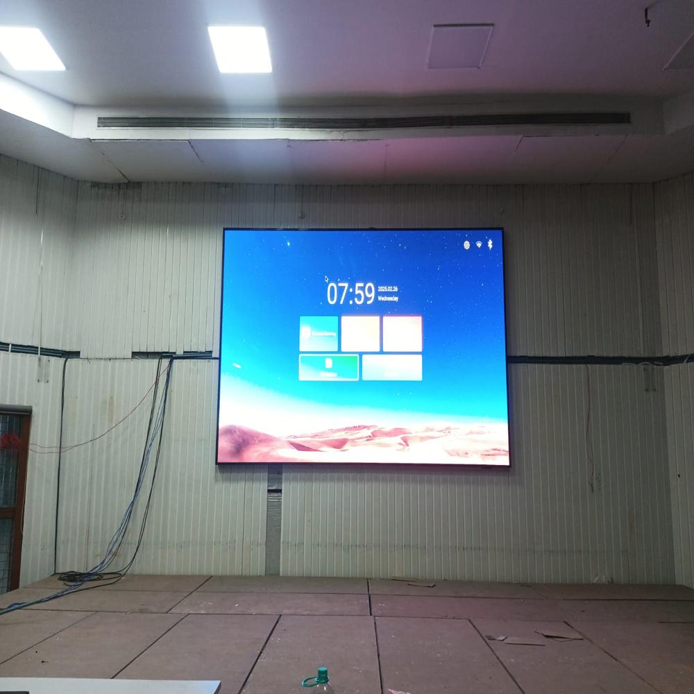 Collage Auditorium - Features: Easy To Install