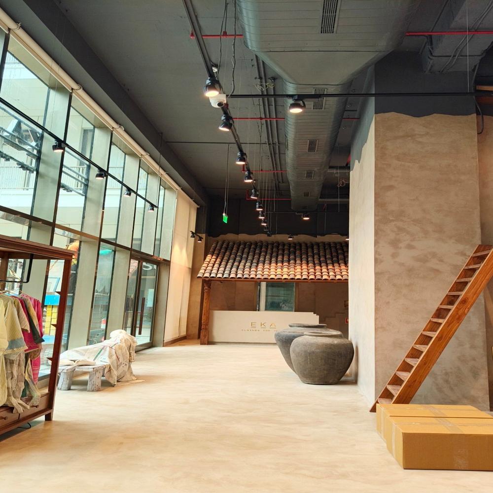 Seamless Commercial Concrete Walls