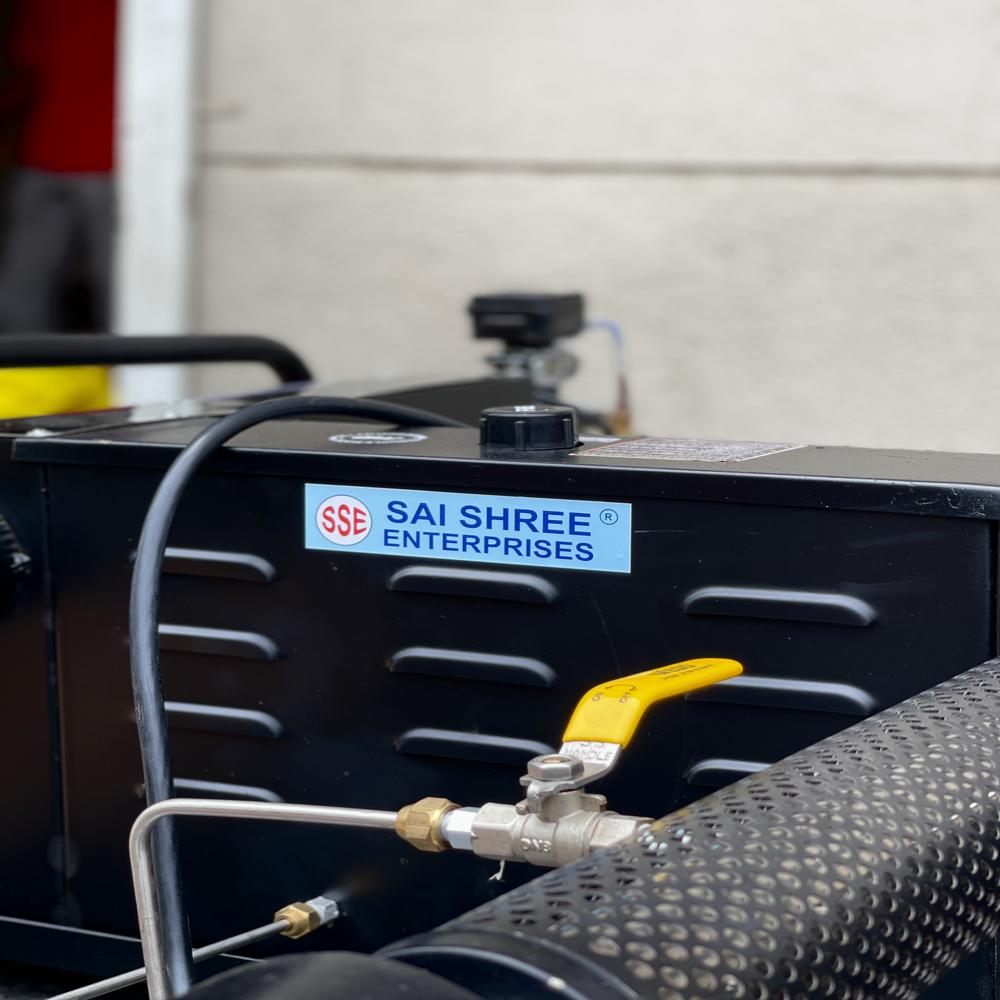 Double Barrel Vehicle Mount Thermal Fogging Machine - Tank Capacity: 0-80 Ltr Liter (L)