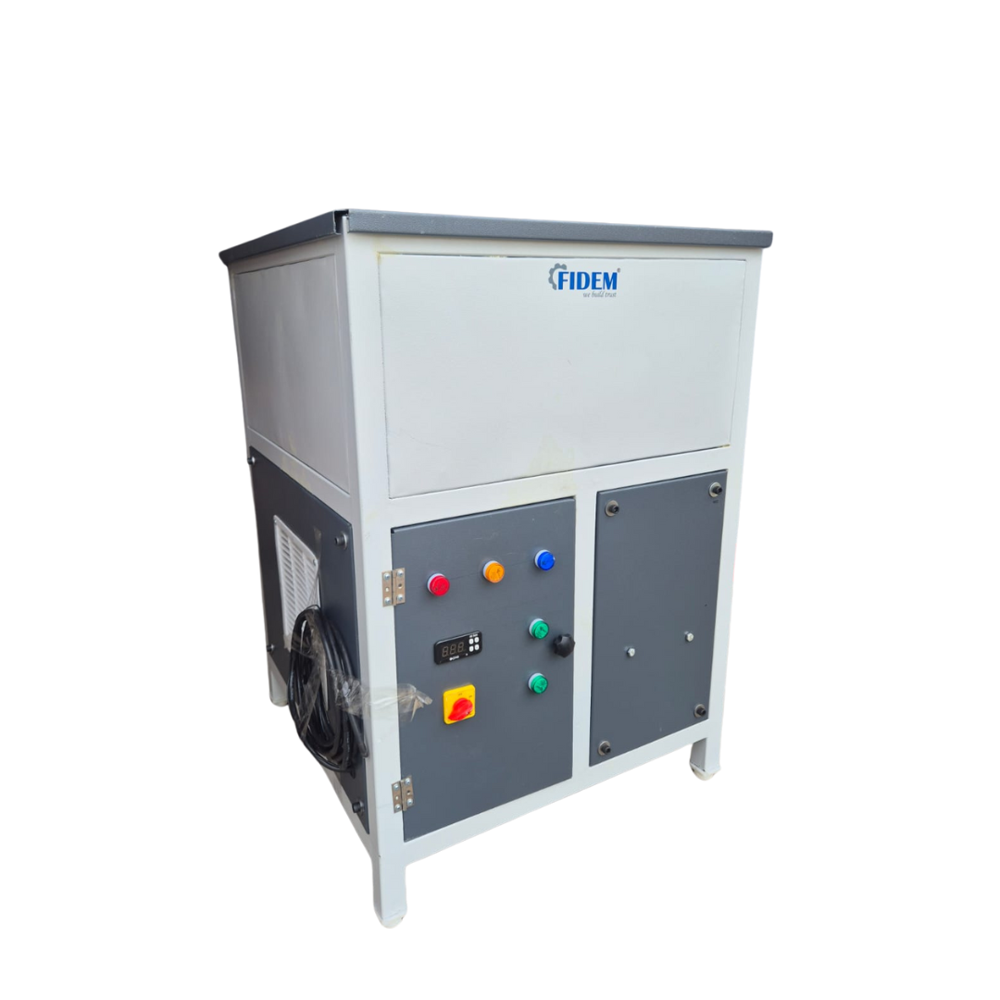 Energy-efficient Air Cooled Chiller - Color: Gray