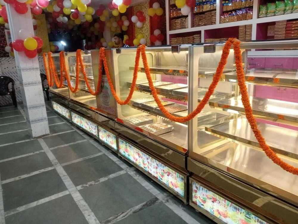 7 Feet Raja Sweet Display Counter