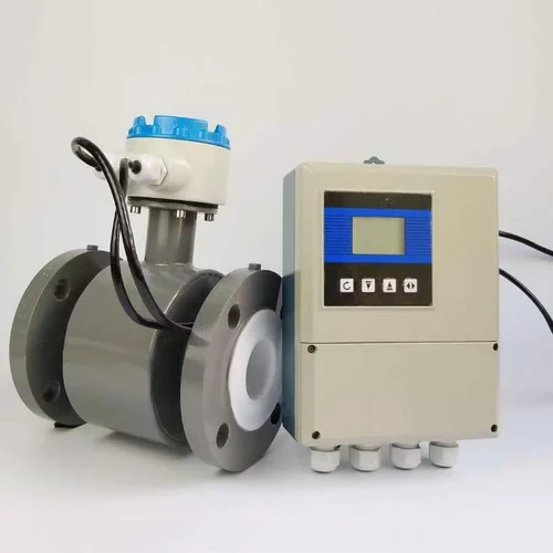 Remote Type Electromagnetic Flow Meter - Accuracy: High %