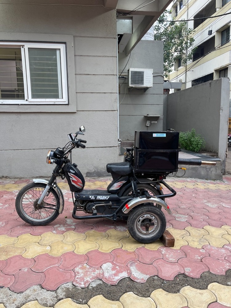 Fogging Machine On Scooter - Tank Capacity: Fuel Tank Capacity -5 Ltr Petrol Liter (L)