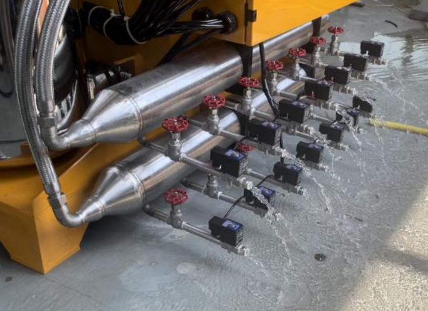 FORGING AUTOMATIC GRAPHITE SPRAY STATIONS