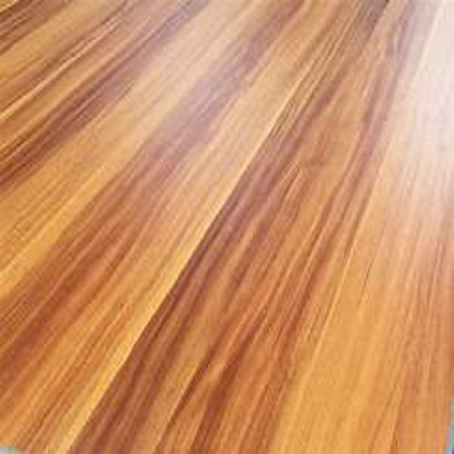 Apple Coat & Varnish Wood Finish