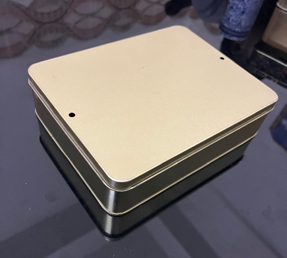 Golden Rectangular Tin Box - Color: Silver