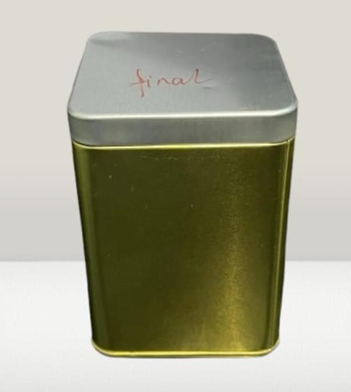 1.5 Kg Square Tin Box - Color: Golden