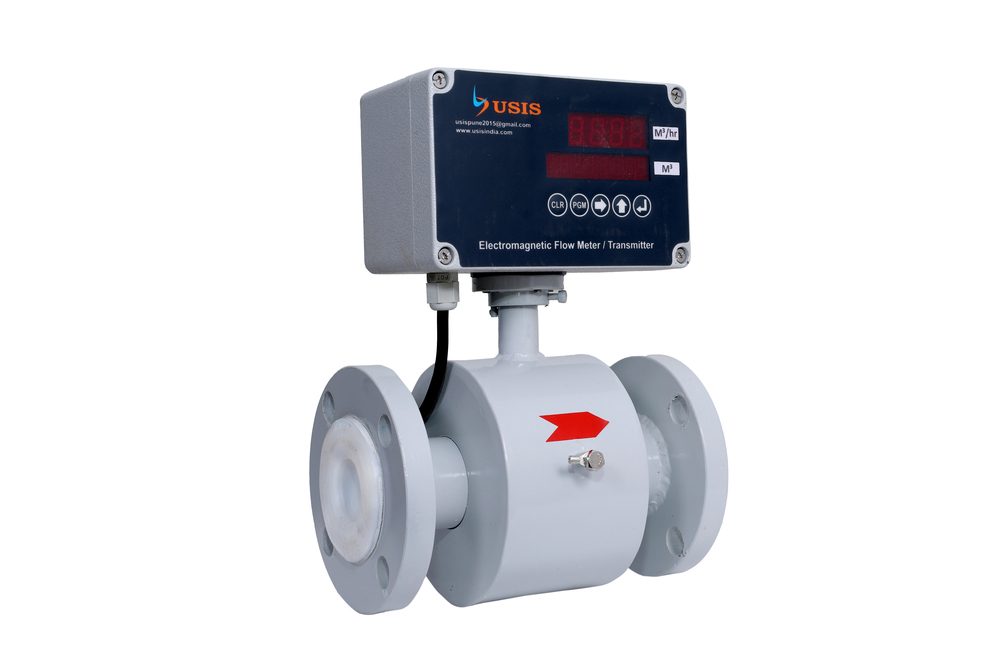 Electromagnetic Flow Meter With Telemetry System - Brass, Standard Size, Silver Color | Digital Display, Rs485 Modbus Connectivity, Flow Range Based On Requirement, +/- 0.5% Accuracy