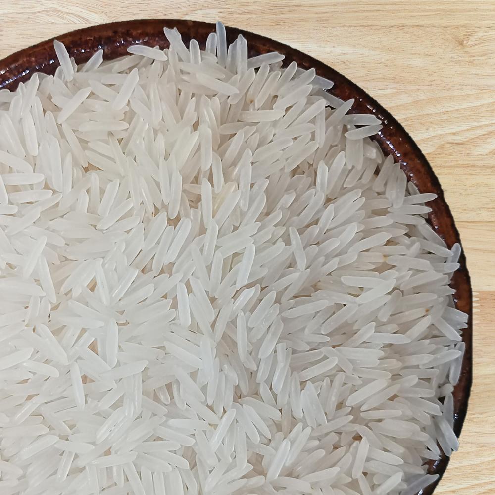 Premium Grade Basmati Rice Soft Texture Customized Size Packing Dried Style Manufactured