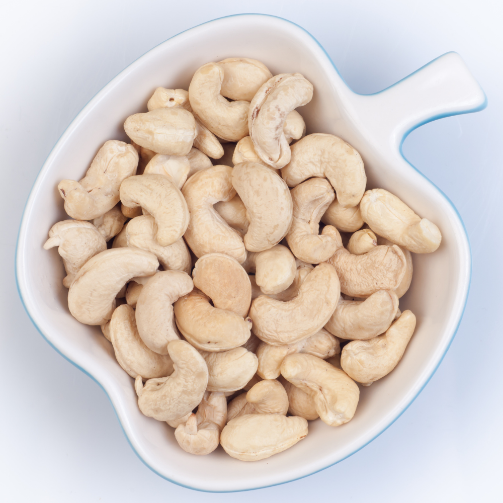 Customized Packaging Fresh Raw Cashew Nuts Nut & Kernel Snacks Wholesale in Bulk