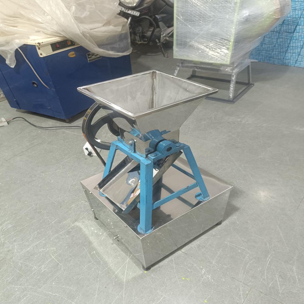Jaggery Crusher Machine