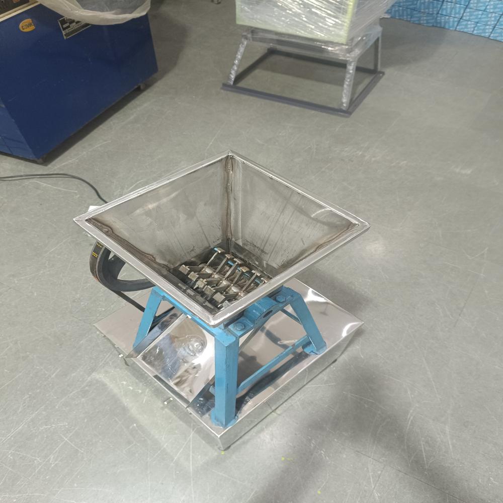 Jaggery Crusher Machine