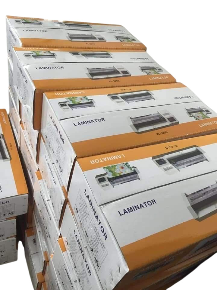 Laminate Machine - Automatic Grade: Semi Automatic