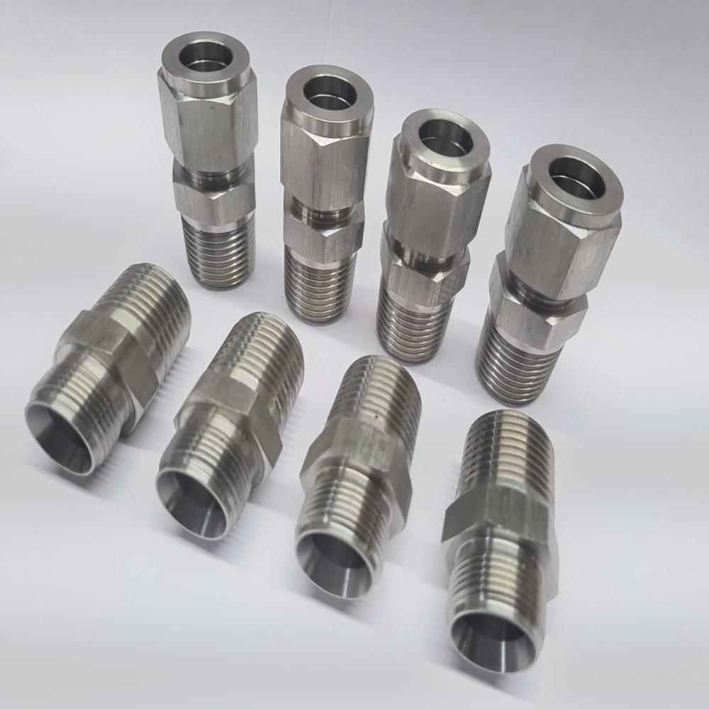 SS-304 Male Connector