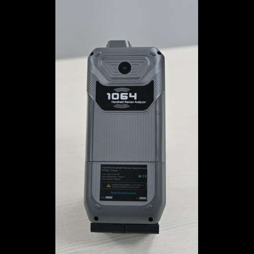 Handheld Raman Spectrometer 1064
