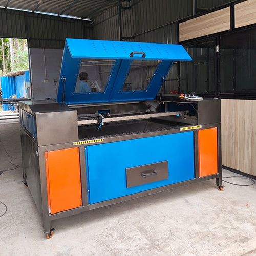 130w Co2 Laser Cutting Machine - Automatic Grade: Automatic