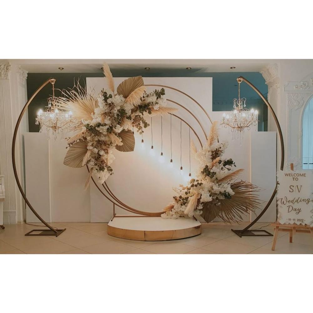 Golden Vine Decor Backdrop - Feature: Easy To Clean