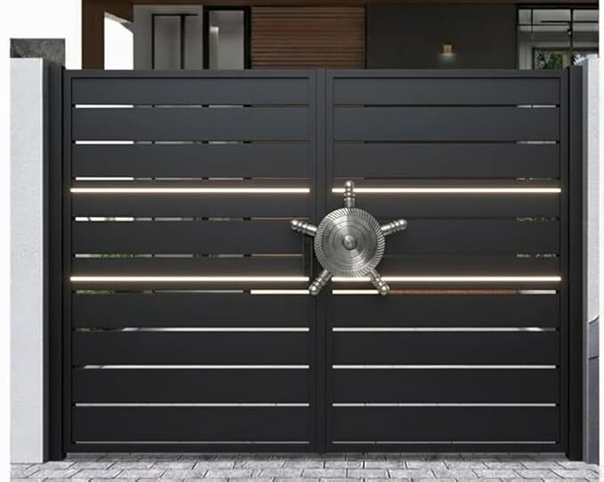 Ms Gates - Color: Black