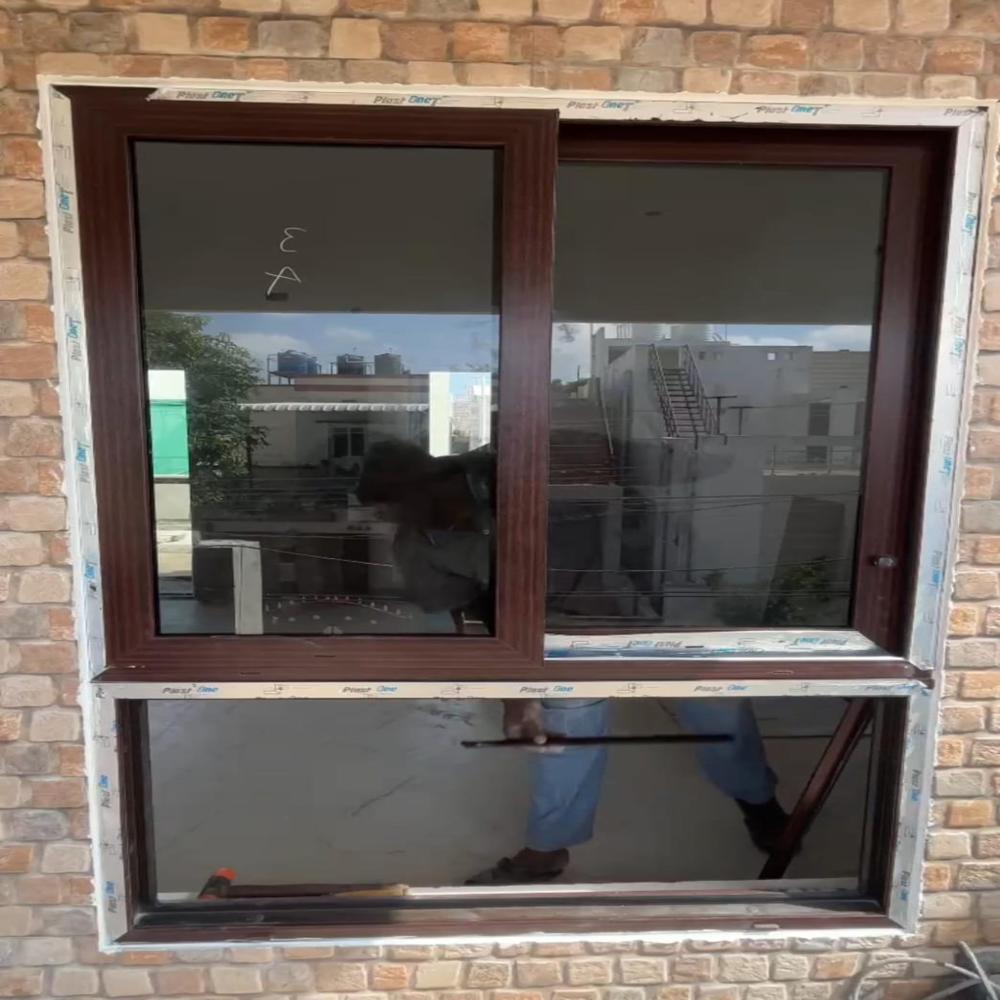 2 track 2 panel with bottom fixed